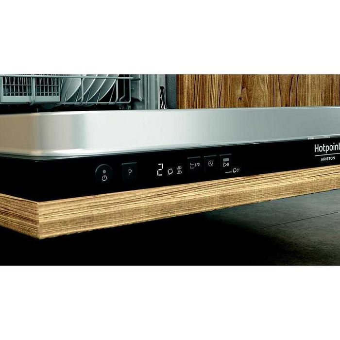 (Неразопакована) Съдомиялна за вграждане Hotpoint-Ariston 600 Ш, мм