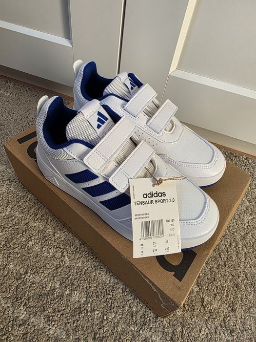 Кроссовки от Adidas 35 размер