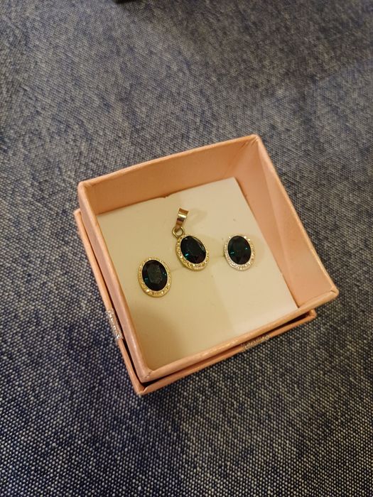 Сребърен комплект обеци и колие/висулка