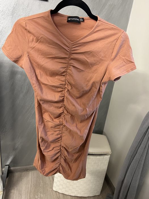 Парти рокли.