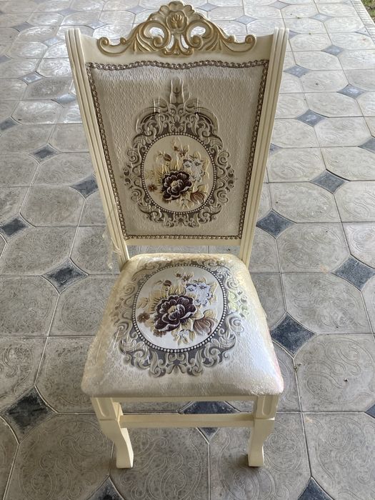 12талик стуллар сотилади