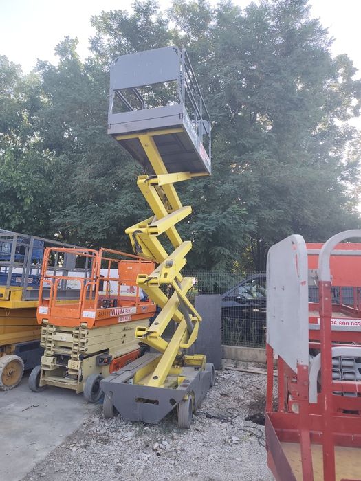 Ножична вишка 12м MEC - 3247ES 2 бр Произведено в Канада