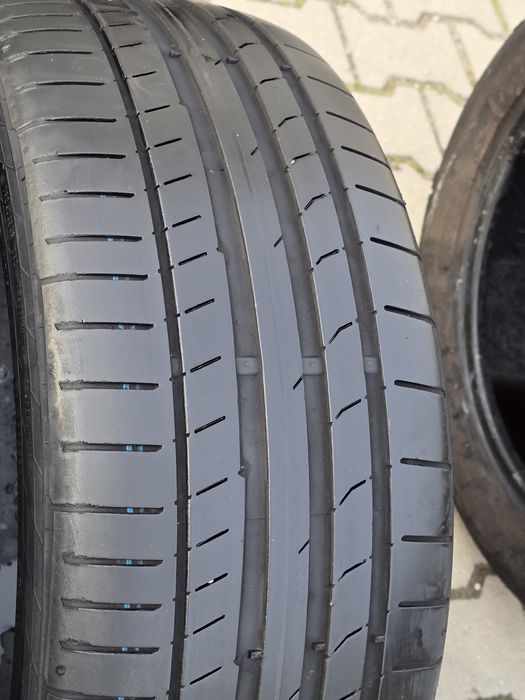 225 40 18 Continental