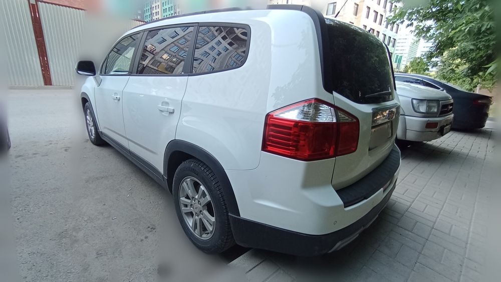 Продаю Chevrolet Orlando
