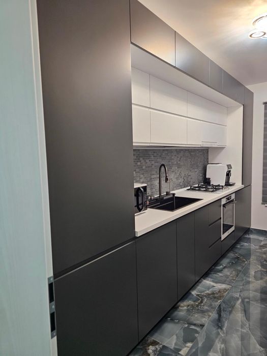 Vand apartament cu 2 camere