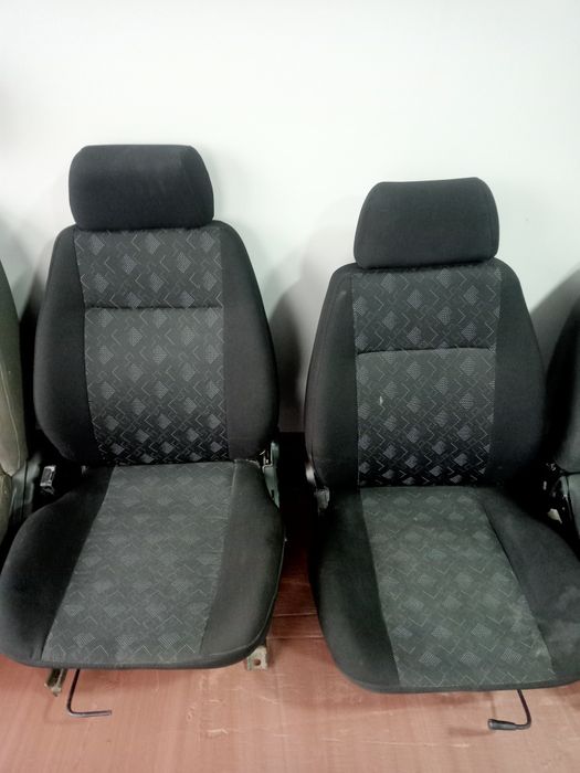 Машина сиденалари