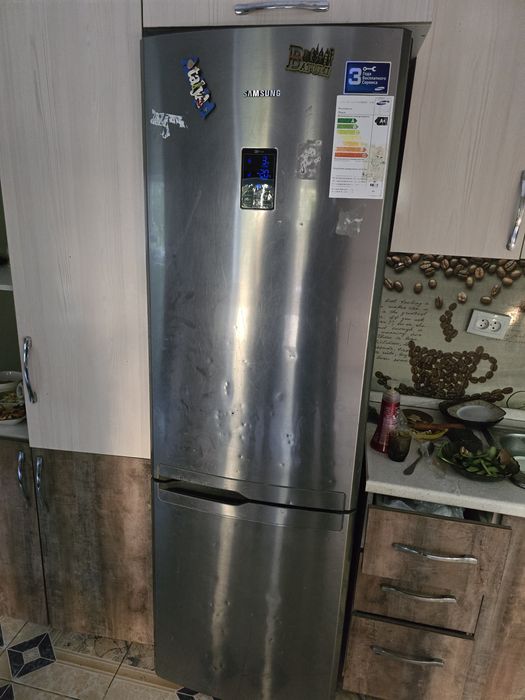 Продам холодильник