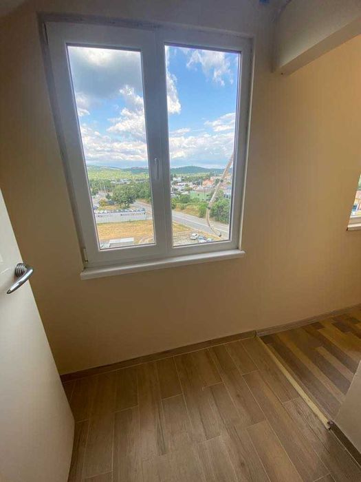 Гарсионера под наем след основен ремонт дъбника