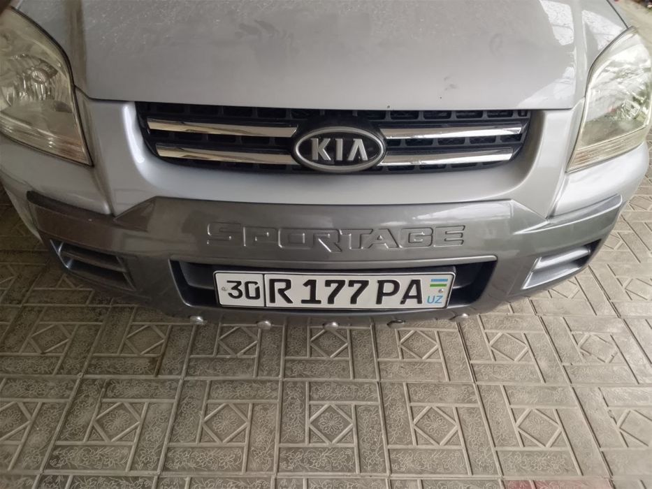 Kia sportege  2008 sotiladi