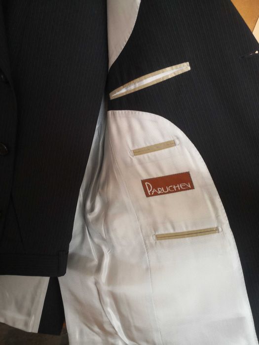 Нов мъжки костюм