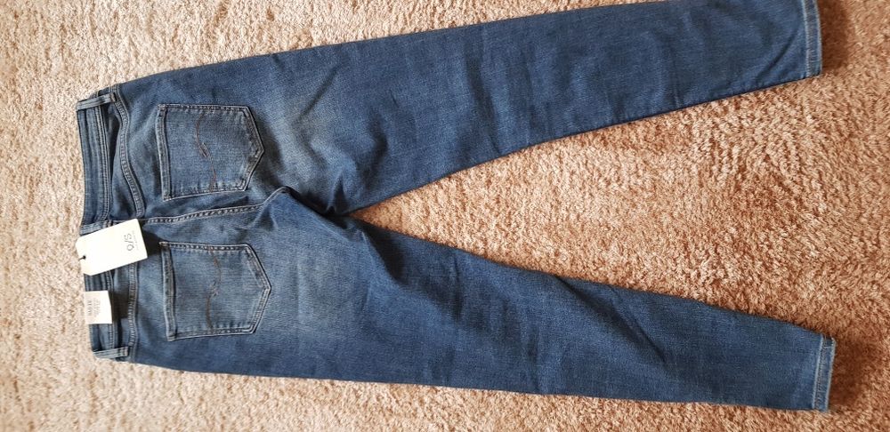 НОВИ Дамски дънки  размер 27/28