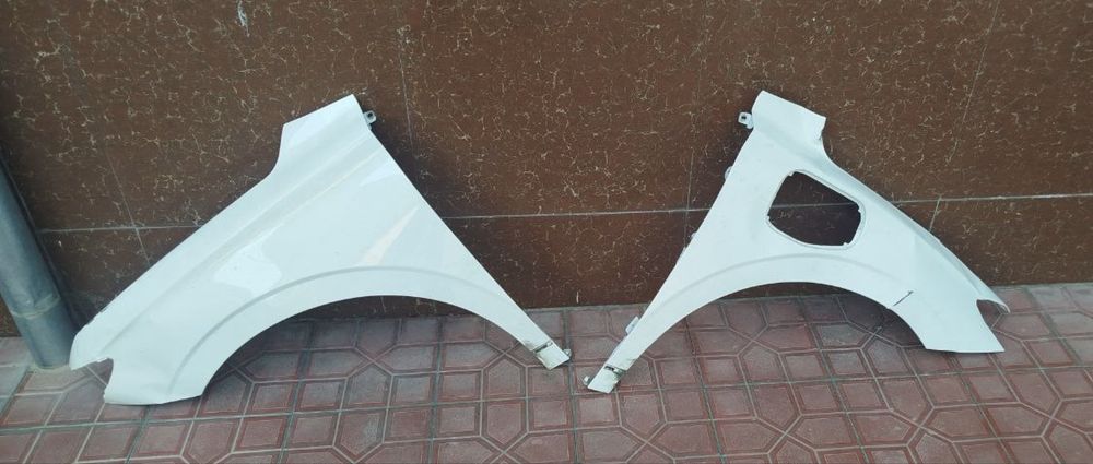 Продаётся фара от BYD E2 и переднее крыля