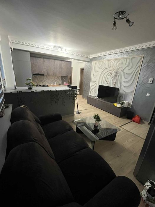 Apartament 3 camere de inchiriat