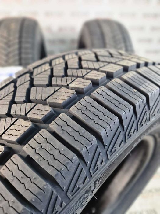 Anvelope noi all season ( 225 70 15C) Delmax