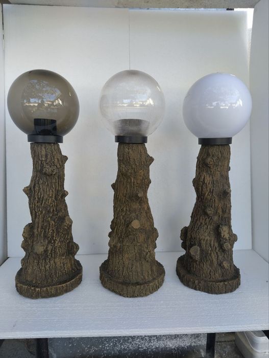 Циментови градински лампи