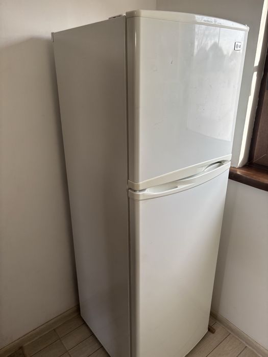 Продам холодильник в идеальном состоянии