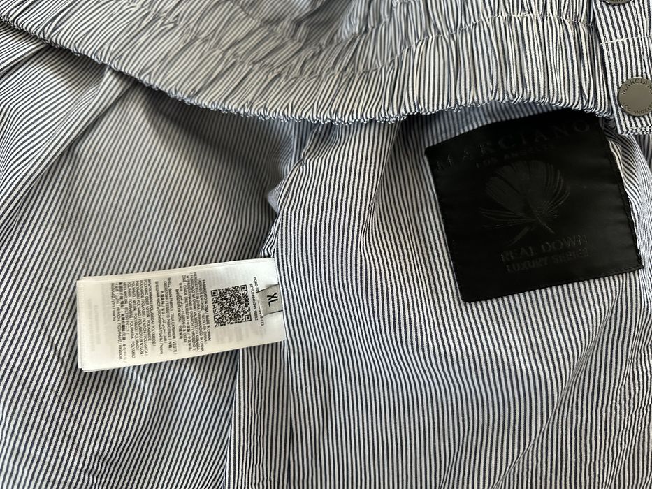 Geaca puf Guess Marciano marime M