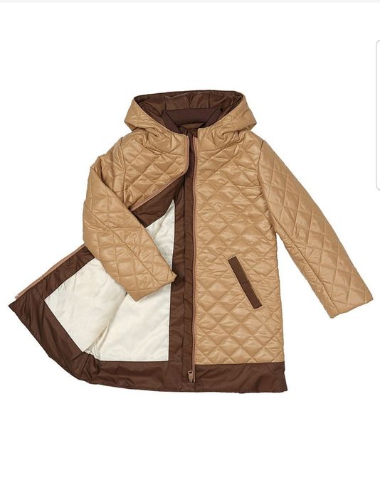 Нарядное демисезонное полупальто для девочки.