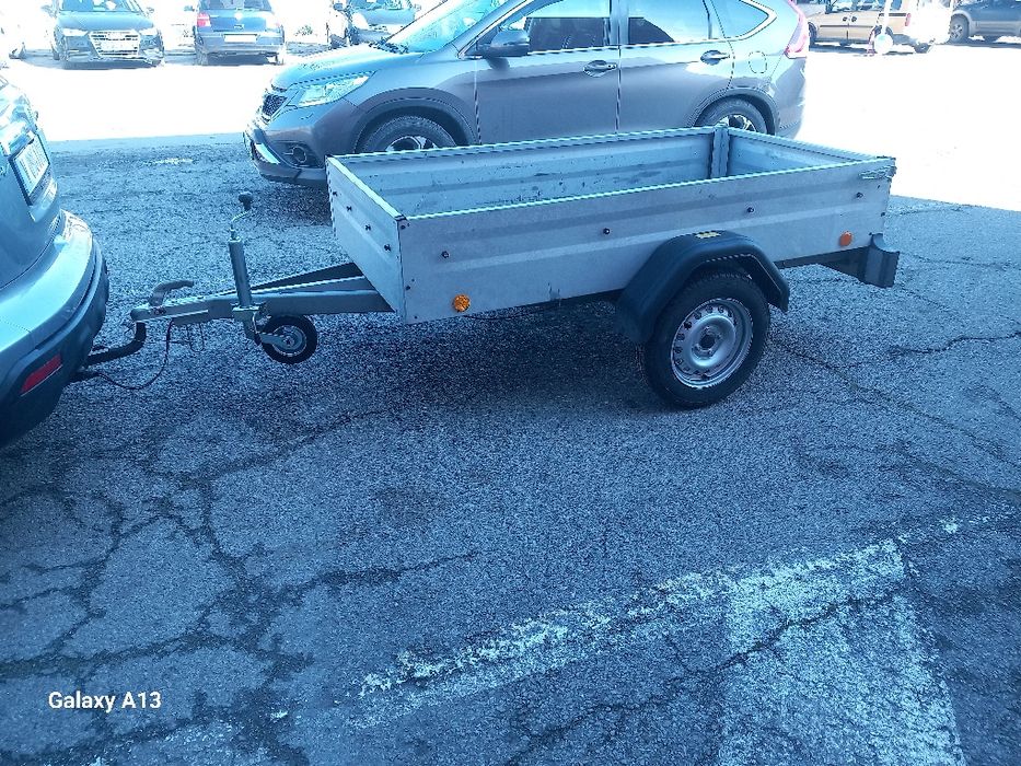 Продавам.ремарке за кола