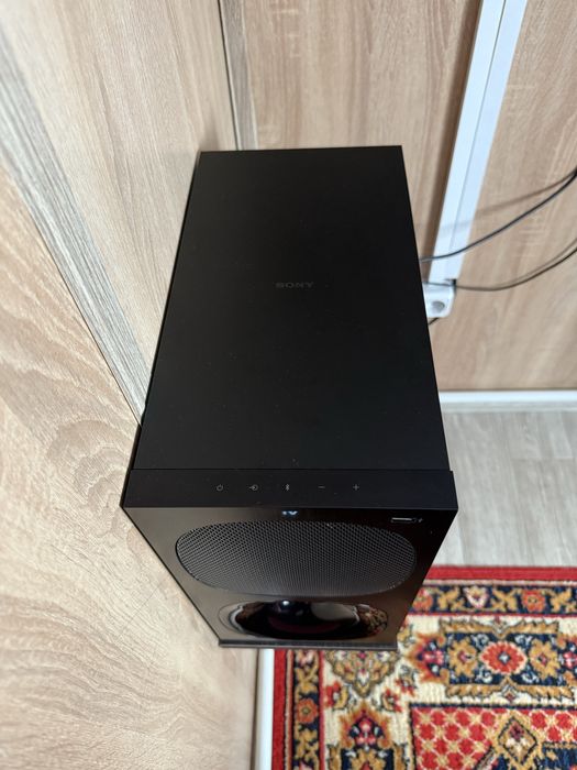 Продам саундбар Sony HT-S40R