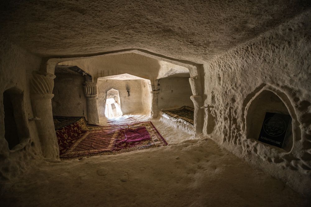 Бекет Ата ға апарып келуі.