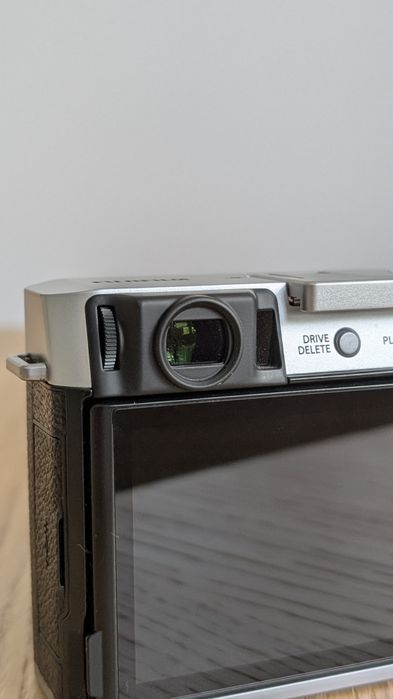 Fujifilm XE-4 Silver