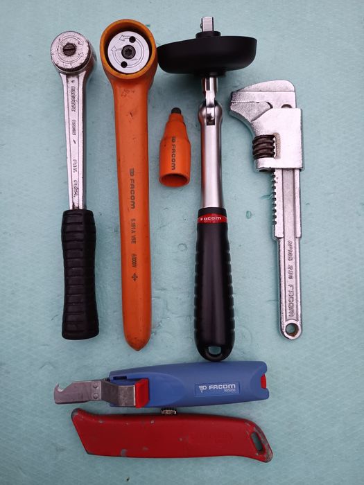 Facom лот инструменти