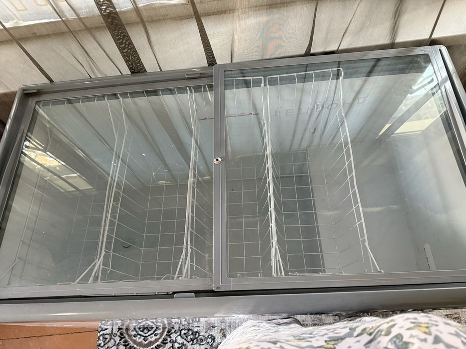 Продам морозилку , 380 литров