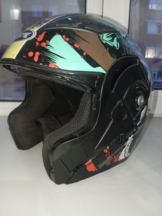 Продам шлем.        '