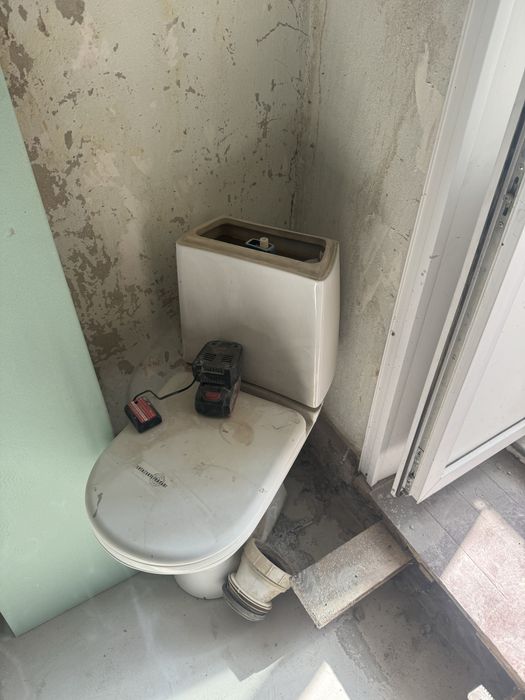 продам туалет рабочий