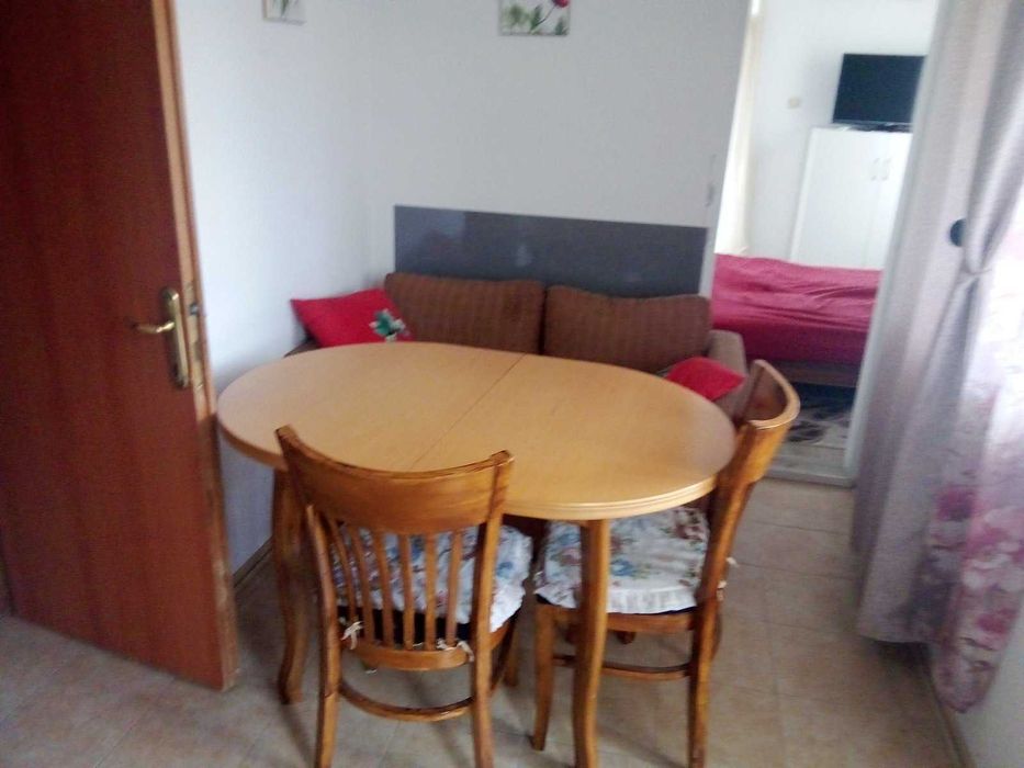 Дава се под наем Тристаен апартамент в Бургас, Братя Миладинови - 85 кв.м за 425 € - Снимка #3