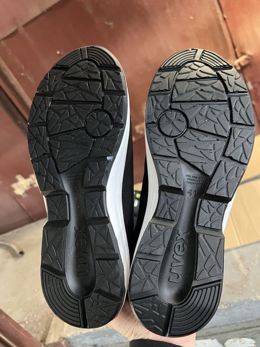 Vand pantofi protectie Uvex marimea 41.