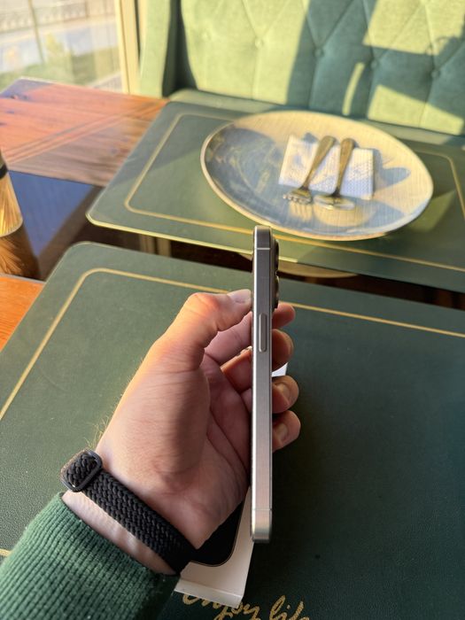 Продаётся Iphone 15 pro