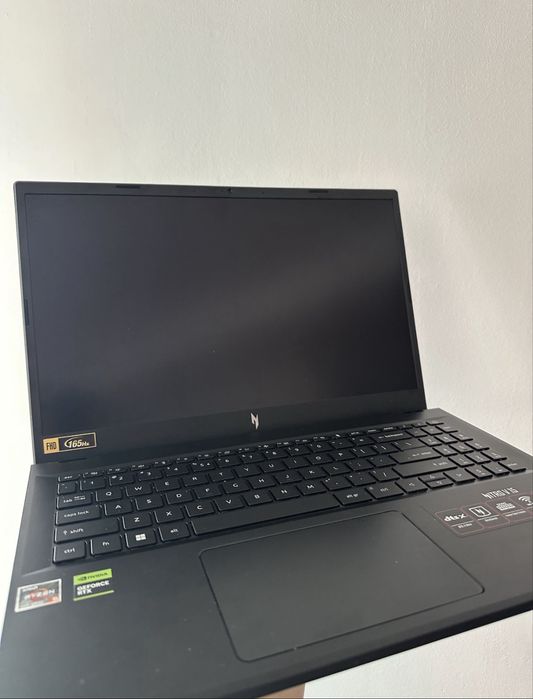 Laptop de gaming Acer Nitro v15 2 ani Garantie