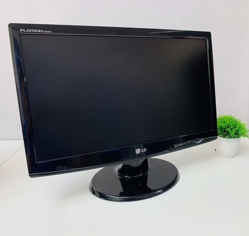 Монитор продам в хорошем состоянии