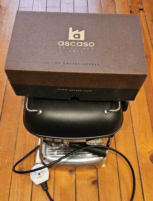 Продавам кафемашина Ascasso Dream в отлично състояние