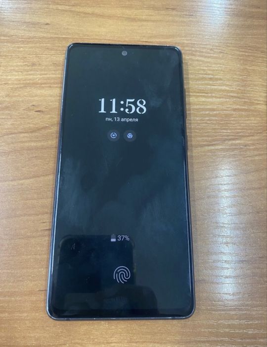 Samsung S20 FE 6/128гб не вскрывался