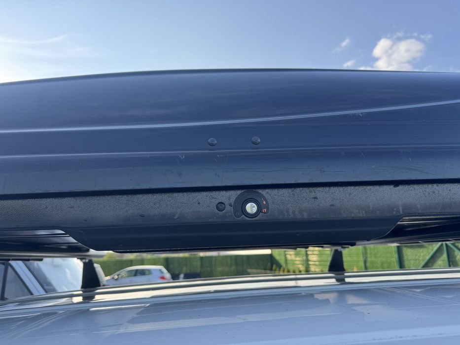 Багажник автобокс Thule BMW