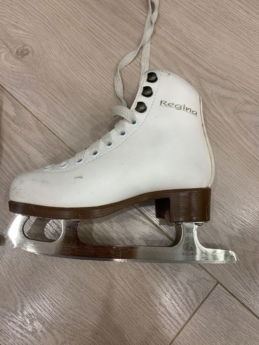 Фигурные детские коньки