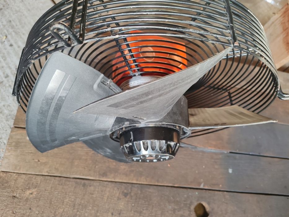 Ventilator axial industrial 350 mm 250 w la 220v 2445m3/h