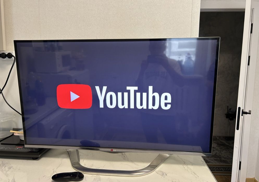 LG 106 см smart tv телевизор
