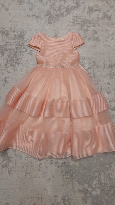 Продам платье на девочку!!