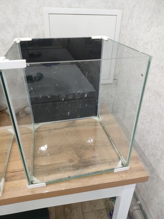 Продам аквариум кубик 35х35х35