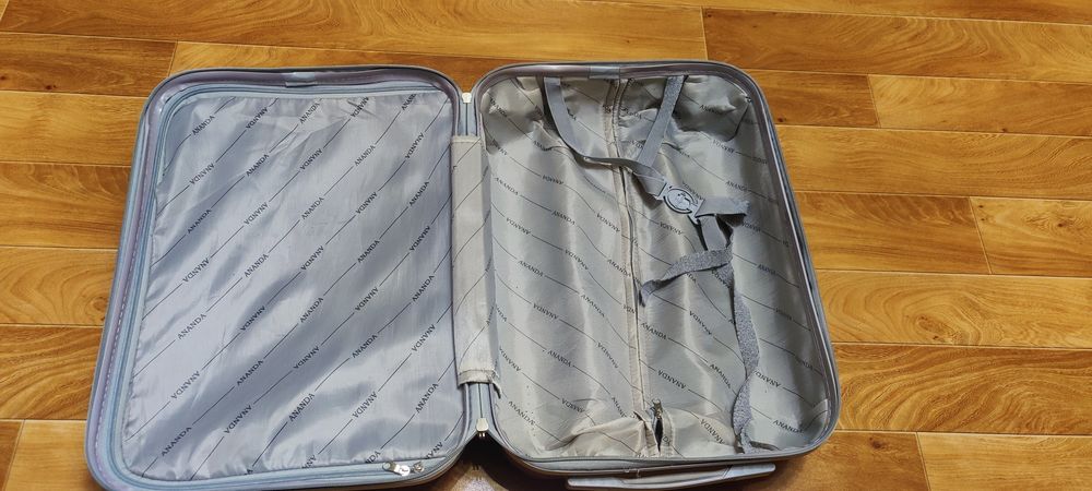 Чемодан в ручную кладь бу