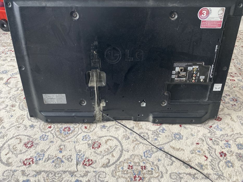 Продам телевизор в хорошем состояние