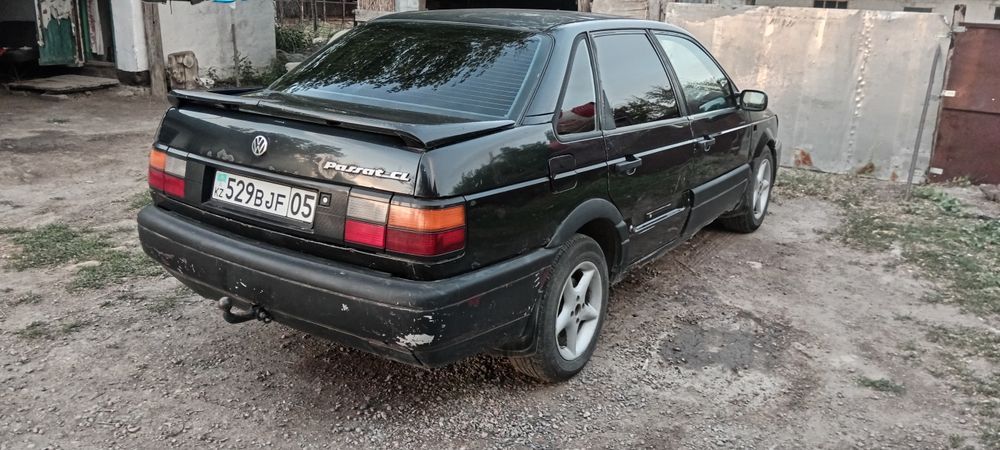 Продам Пассат в3 1.8 л.