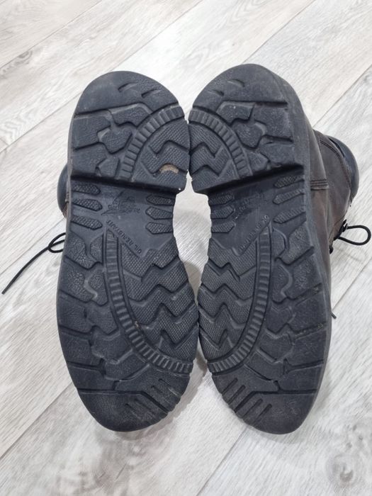 Продам спецобувь фирмы Red Wings