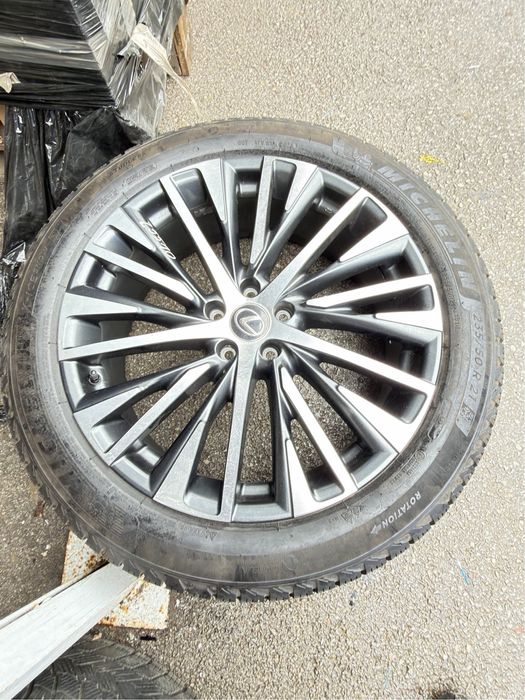 Гуми зимни със джанти LEXUS RX500H