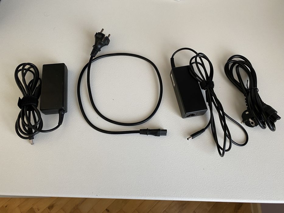 Лаптоп Dell vostro 3515