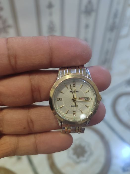 Соат , qoʻl soatlar . Холати идеал.